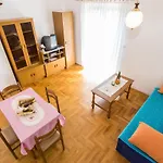 Apartment Cekovic *