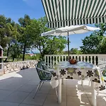 Cekovic Apartment *