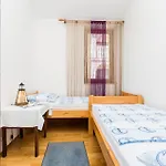 Apartment Cekovic *