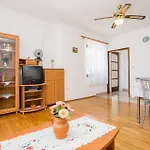 Cekovic Apartment Šilo
