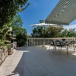 Cekovic Apartment