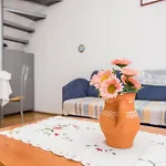 Cekovic Apartment Šilo